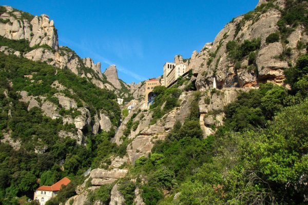 Montserrat y la Sagrada Familia - Imagen 8