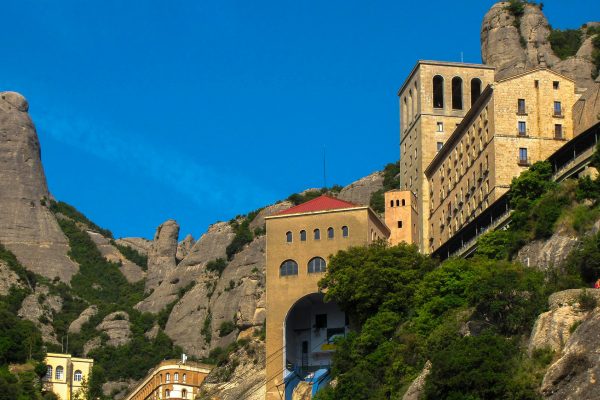 Montserrat y la Sagrada Familia - Imagen 9